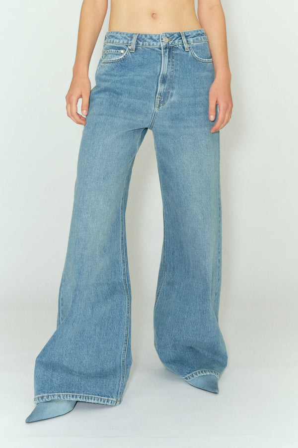 Arizona jeans fra Tomorrow Denim