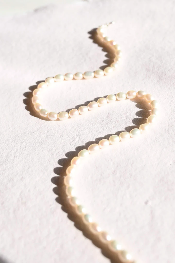 Classic string of pearls necklace 